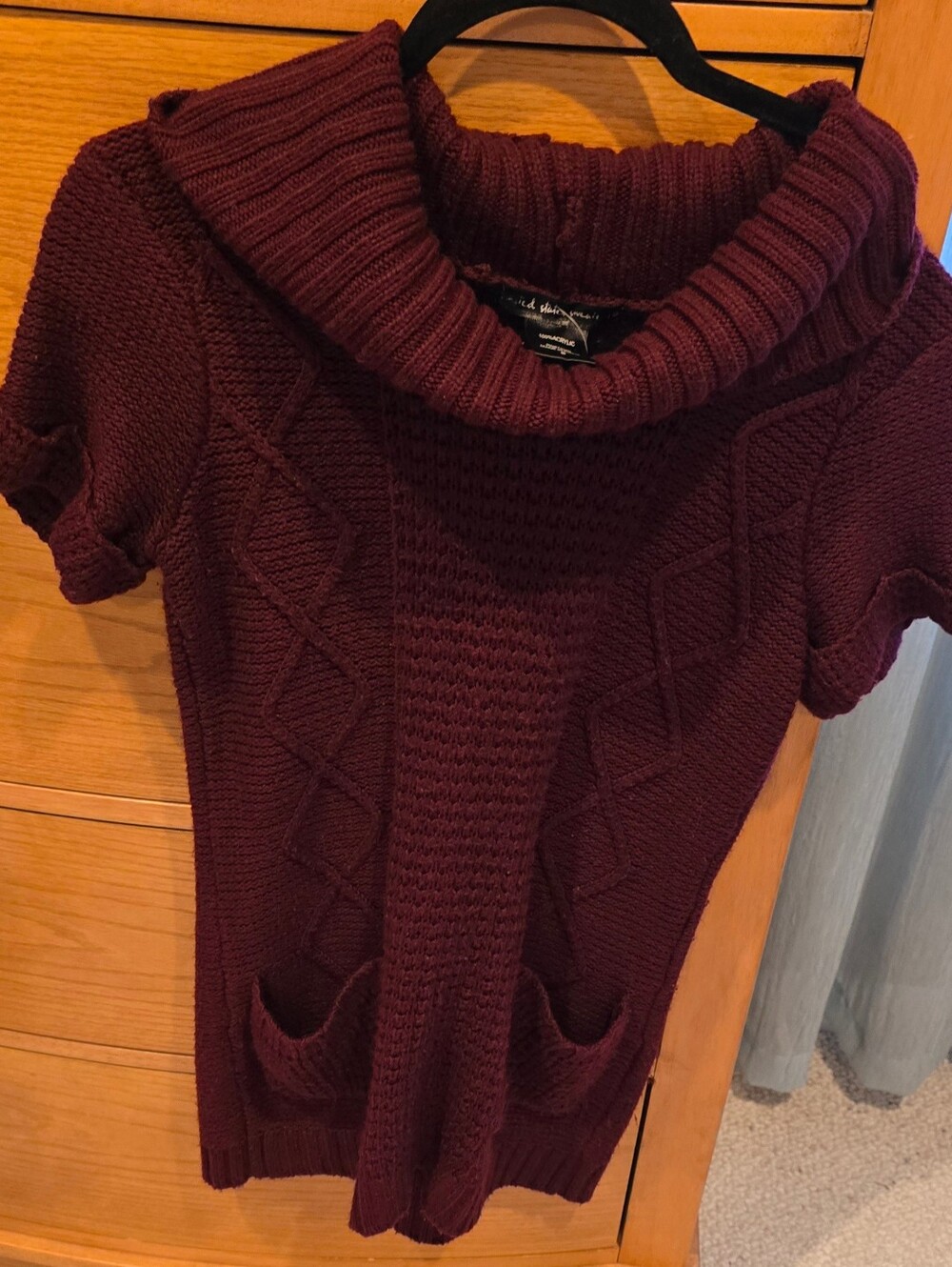 Short Sleeve Cowl Neck Knit Sweater Tunic in Burgundy, S, Like New